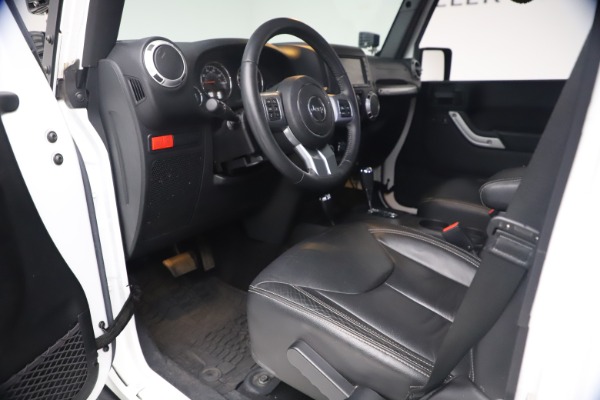 Used 2015 Jeep Wrangler Unlimited Rubicon Hard Rock for sale Sold at Rolls-Royce Motor Cars Greenwich in Greenwich CT 06830 14
