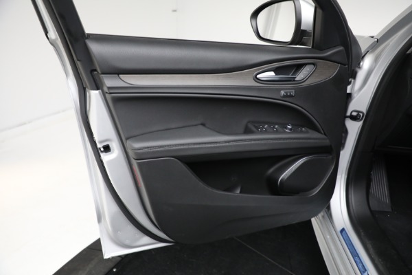 New 2021 Alfa Romeo Stelvio Ti Q4 for sale $50,505 at Rolls-Royce Motor Cars Greenwich in Greenwich CT 06830 12