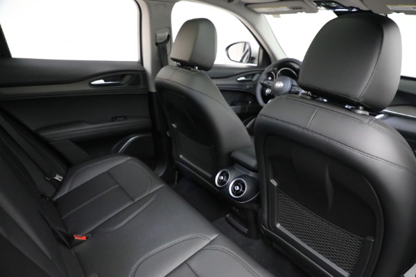 New 2021 Alfa Romeo Stelvio Ti Q4 for sale $50,505 at Rolls-Royce Motor Cars Greenwich in Greenwich CT 06830 17