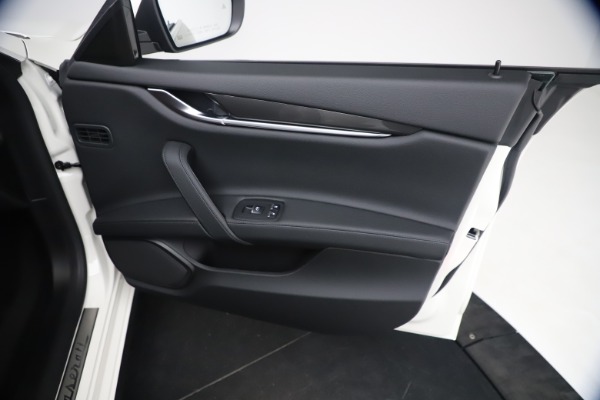 New 2021 Maserati Ghibli SQ4 for sale Sold at Rolls-Royce Motor Cars Greenwich in Greenwich CT 06830 25