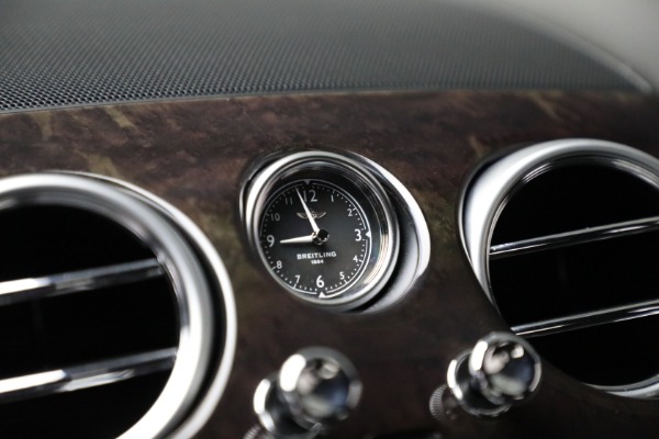 Used 2017 Bentley Flying Spur V8 for sale Sold at Rolls-Royce Motor Cars Greenwich in Greenwich CT 06830 24