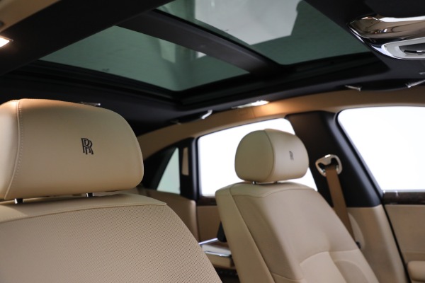 Used 2011 Rolls-Royce Ghost for sale Sold at Rolls-Royce Motor Cars Greenwich in Greenwich CT 06830 22