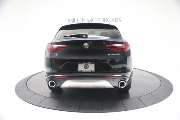 New 2021 Alfa Romeo Stelvio Ti Lusso Q4 for sale Sold at Rolls-Royce Motor Cars Greenwich in Greenwich CT 06830 6