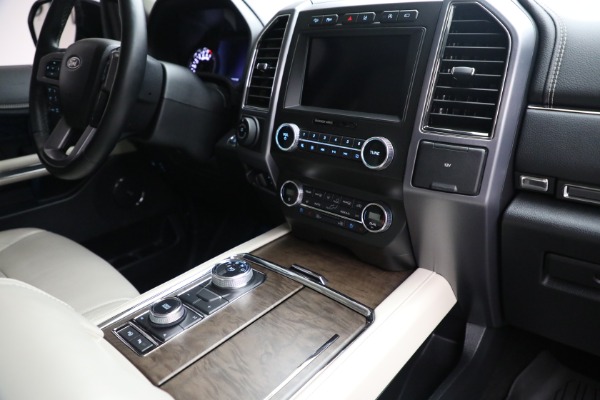 Used 2019 Ford Expedition MAX Platinum for sale Sold at Rolls-Royce Motor Cars Greenwich in Greenwich CT 06830 24