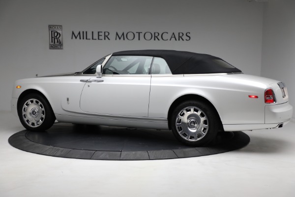 Used 2017 Rolls-Royce Phantom Drophead Coupe for sale Sold at Rolls-Royce Motor Cars Greenwich in Greenwich CT 06830 12