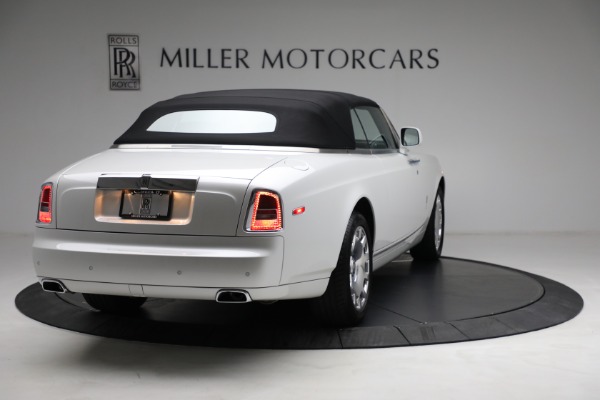 Used 2017 Rolls-Royce Phantom Drophead Coupe for sale Sold at Rolls-Royce Motor Cars Greenwich in Greenwich CT 06830 13