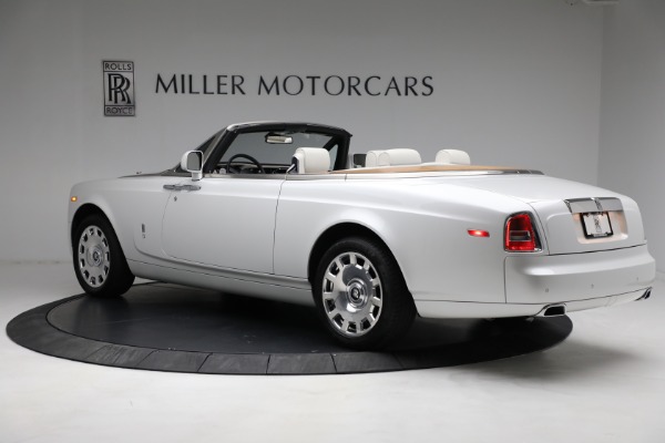 Used 2017 Rolls-Royce Phantom Drophead Coupe for sale Sold at Rolls-Royce Motor Cars Greenwich in Greenwich CT 06830 4