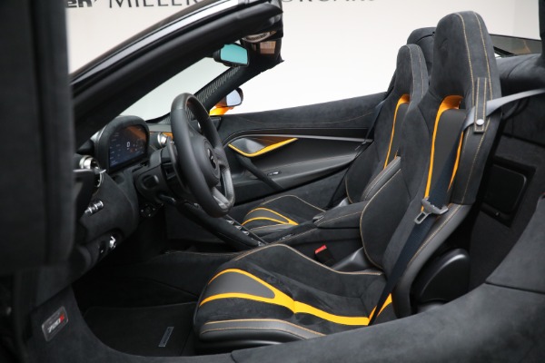 New 2021 McLaren 720S Spider for sale Sold at Rolls-Royce Motor Cars Greenwich in Greenwich CT 06830 25