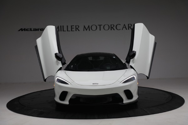 New 2021 McLaren GT Luxe for sale $217,205 at Rolls-Royce Motor Cars Greenwich in Greenwich CT 06830 13