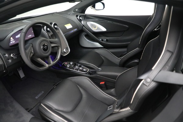 New 2021 McLaren GT Luxe for sale $217,205 at Rolls-Royce Motor Cars Greenwich in Greenwich CT 06830 17