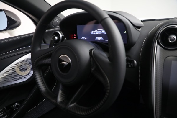 New 2021 McLaren GT Luxe for sale $217,205 at Rolls-Royce Motor Cars Greenwich in Greenwich CT 06830 20