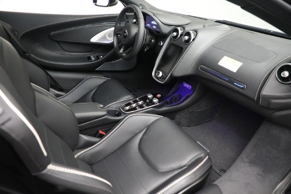 Used 2021 McLaren GT Luxe for sale Sold at Rolls-Royce Motor Cars Greenwich in Greenwich CT 06830 21