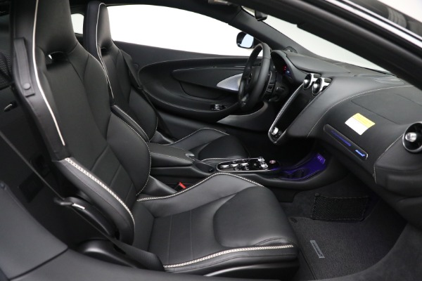 New 2021 McLaren GT Luxe for sale $217,205 at Rolls-Royce Motor Cars Greenwich in Greenwich CT 06830 22