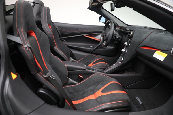 New 2021 McLaren 720S Spider for sale $399,120 at Rolls-Royce Motor Cars Greenwich in Greenwich CT 06830 28