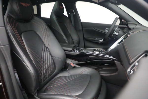 Used 2021 Aston Martin DBX for sale $181,900 at Rolls-Royce Motor Cars Greenwich in Greenwich CT 06830 18
