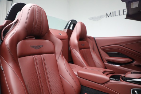 Used 2021 Aston Martin Vantage Roadster for sale Sold at Rolls-Royce Motor Cars Greenwich in Greenwich CT 06830 18
