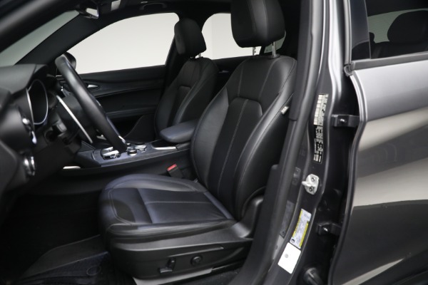 Used 2022 Alfa Romeo Stelvio Sprint for sale $29,900 at Rolls-Royce Motor Cars Greenwich in Greenwich CT 06830 15