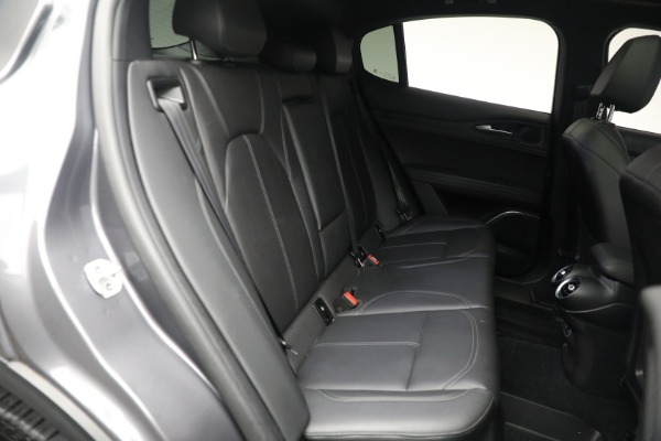 Used 2022 Alfa Romeo Stelvio Sprint for sale $29,900 at Rolls-Royce Motor Cars Greenwich in Greenwich CT 06830 17