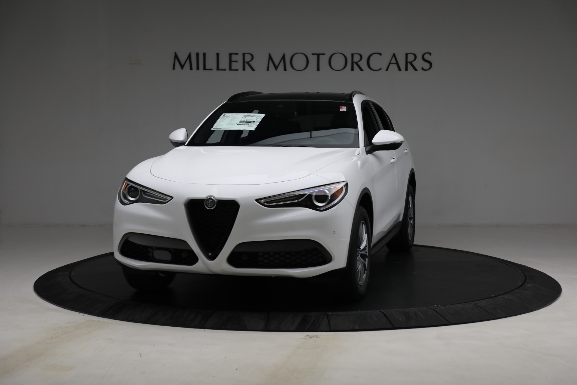 New 2022 Alfa Romeo Stelvio Sprint for sale Sold at Rolls-Royce Motor Cars Greenwich in Greenwich CT 06830 1