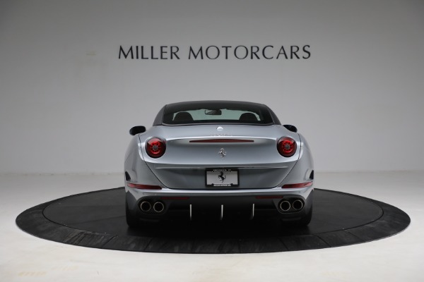 Used 2017 Ferrari California T for sale Sold at Rolls-Royce Motor Cars Greenwich in Greenwich CT 06830 18