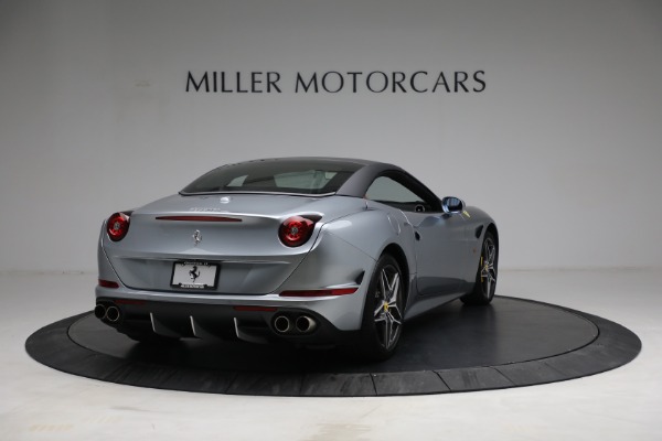 Used 2017 Ferrari California T for sale Sold at Rolls-Royce Motor Cars Greenwich in Greenwich CT 06830 19