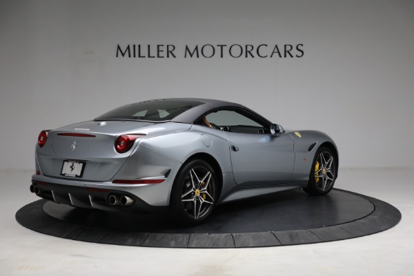 Used 2017 Ferrari California T for sale Sold at Rolls-Royce Motor Cars Greenwich in Greenwich CT 06830 20