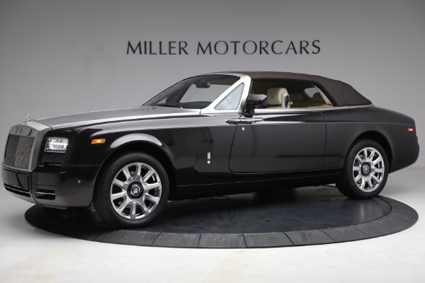 Used 2015 Rolls-Royce Phantom Drophead Coupe for sale Sold at Rolls-Royce Motor Cars Greenwich in Greenwich CT 06830 15