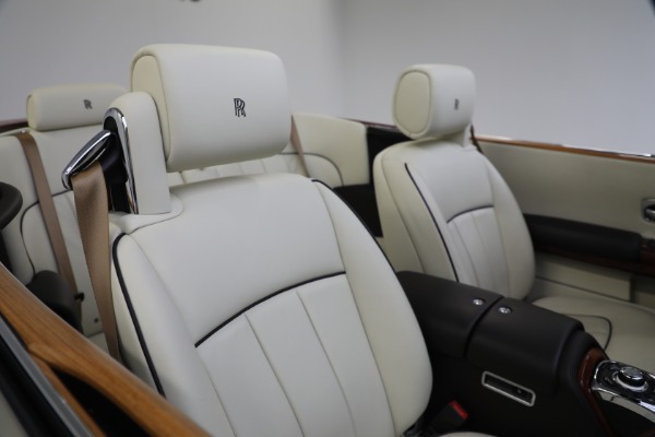 Used 2015 Rolls-Royce Phantom Drophead Coupe for sale Sold at Rolls-Royce Motor Cars Greenwich in Greenwich CT 06830 26