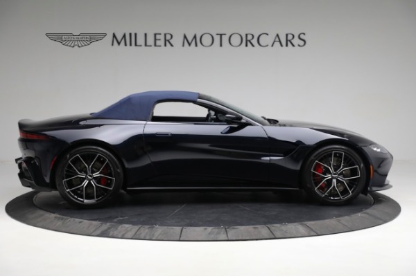 Used 2021 Aston Martin Vantage Roadster for sale $145,900 at Rolls-Royce Motor Cars Greenwich in Greenwich CT 06830 17