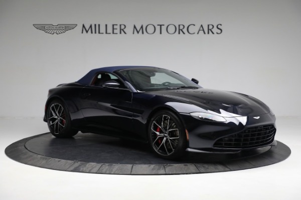 Used 2021 Aston Martin Vantage Roadster for sale $145,900 at Rolls-Royce Motor Cars Greenwich in Greenwich CT 06830 18