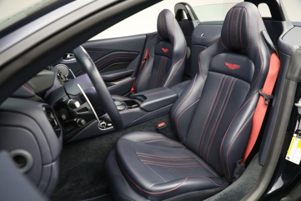 Used 2021 Aston Martin Vantage Roadster for sale $145,900 at Rolls-Royce Motor Cars Greenwich in Greenwich CT 06830 21