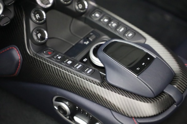 Used 2021 Aston Martin Vantage Roadster for sale $145,900 at Rolls-Royce Motor Cars Greenwich in Greenwich CT 06830 24