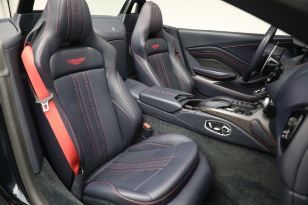 Used 2021 Aston Martin Vantage Roadster for sale $145,900 at Rolls-Royce Motor Cars Greenwich in Greenwich CT 06830 26