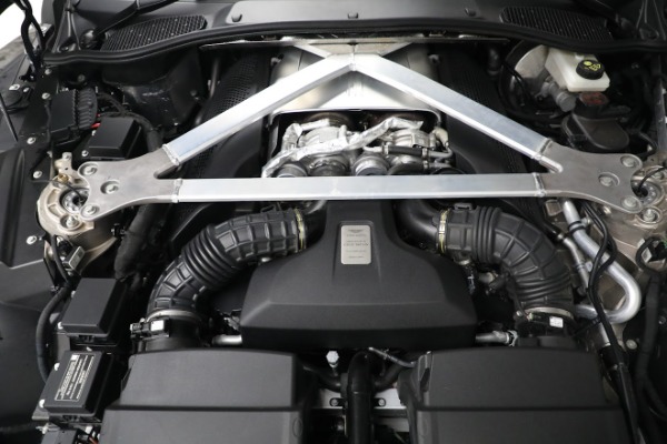 Used 2021 Aston Martin Vantage Roadster for sale $145,900 at Rolls-Royce Motor Cars Greenwich in Greenwich CT 06830 28