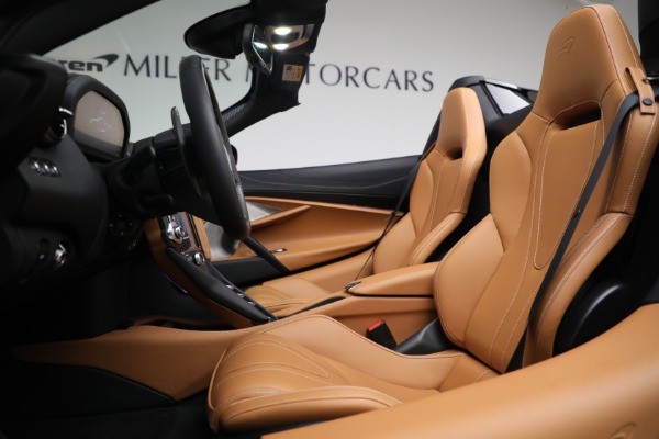 New 2022 McLaren 720S Spider for sale Sold at Rolls-Royce Motor Cars Greenwich in Greenwich CT 06830 21