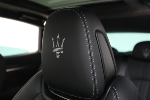 New 2022 Maserati Levante Modena for sale $84,900 at Rolls-Royce Motor Cars Greenwich in Greenwich CT 06830 16