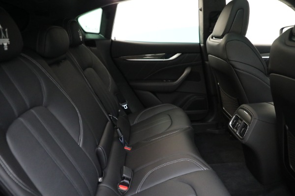 New 2022 Maserati Levante Modena for sale $84,900 at Rolls-Royce Motor Cars Greenwich in Greenwich CT 06830 27