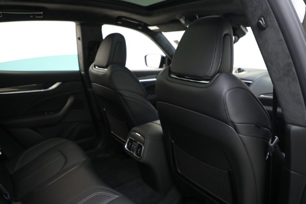 New 2022 Maserati Levante Modena for sale $84,900 at Rolls-Royce Motor Cars Greenwich in Greenwich CT 06830 28