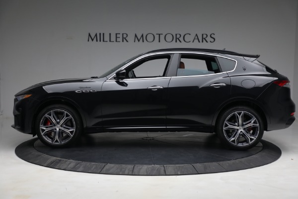 New 2022 Maserati Levante Modena for sale Sold at Rolls-Royce Motor Cars Greenwich in Greenwich CT 06830 3