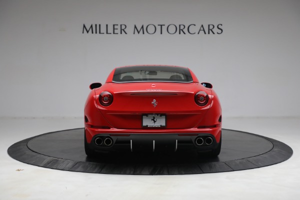 Used 2017 Ferrari California T for sale Sold at Rolls-Royce Motor Cars Greenwich in Greenwich CT 06830 18