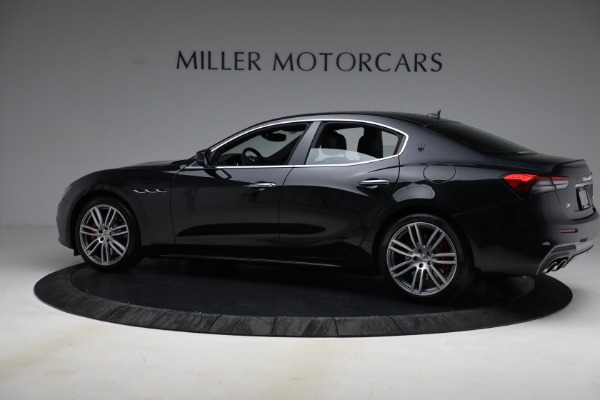 New 2022 Maserati Ghibli Modena Q4 for sale Sold at Rolls-Royce Motor Cars Greenwich in Greenwich CT 06830 4