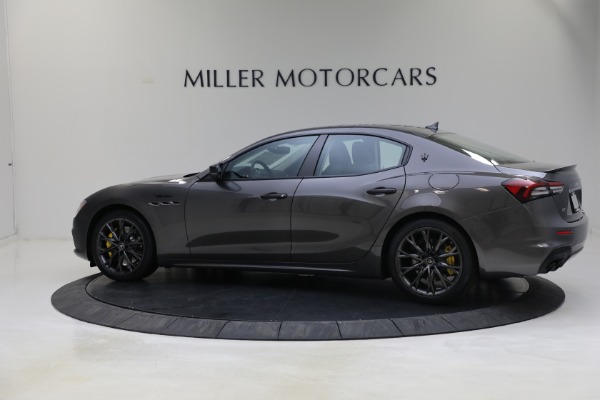 New 2022 Maserati Ghibli Modena Q4 for sale Sold at Rolls-Royce Motor Cars Greenwich in Greenwich CT 06830 4