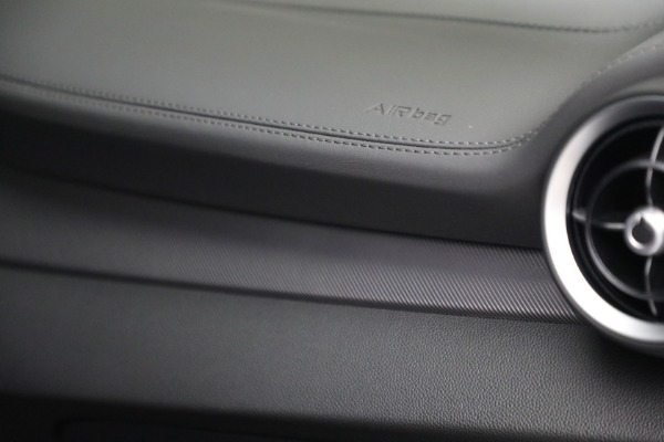New 2022 Alfa Romeo Giulia Veloce for sale $54,985 at Rolls-Royce Motor Cars Greenwich in Greenwich CT 06830 25