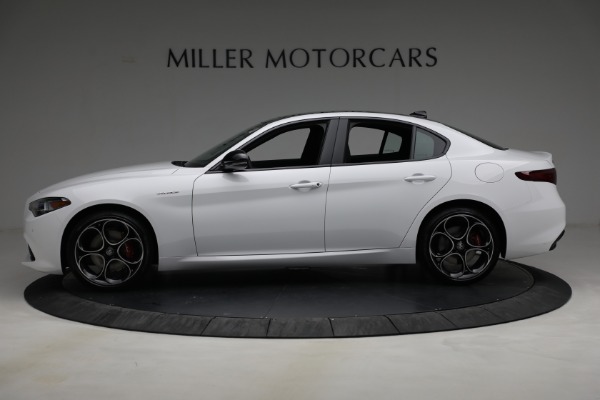 New 2022 Alfa Romeo Giulia Veloce for sale $54,985 at Rolls-Royce Motor Cars Greenwich in Greenwich CT 06830 3