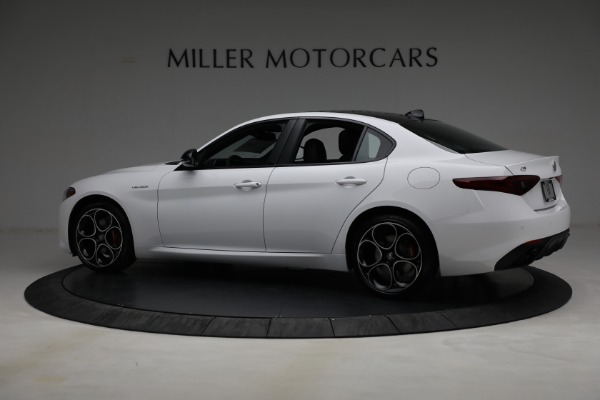 New 2022 Alfa Romeo Giulia Veloce for sale $54,985 at Rolls-Royce Motor Cars Greenwich in Greenwich CT 06830 4