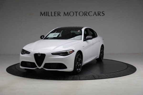 New 2022 Alfa Romeo Giulia Veloce for sale $54,985 at Rolls-Royce Motor Cars Greenwich in Greenwich CT 06830 1