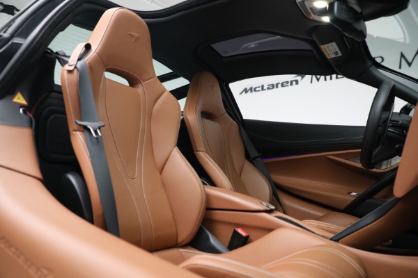 Used 2018 McLaren 720S Luxury for sale Sold at Rolls-Royce Motor Cars Greenwich in Greenwich CT 06830 23