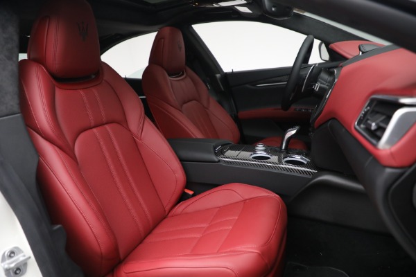 New 2022 Maserati Ghibli Modena Q4 for sale $99,755 at Rolls-Royce Motor Cars Greenwich in Greenwich CT 06830 27