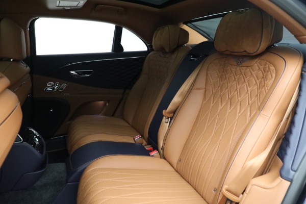 Used 2022 Bentley Flying Spur W12 for sale $299,900 at Rolls-Royce Motor Cars Greenwich in Greenwich CT 06830 21