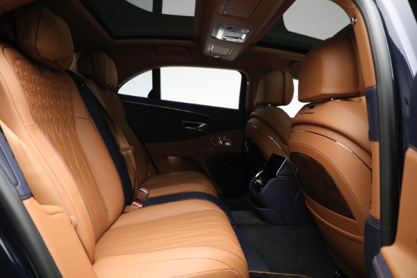 Used 2022 Bentley Flying Spur W12 for sale $299,900 at Rolls-Royce Motor Cars Greenwich in Greenwich CT 06830 27